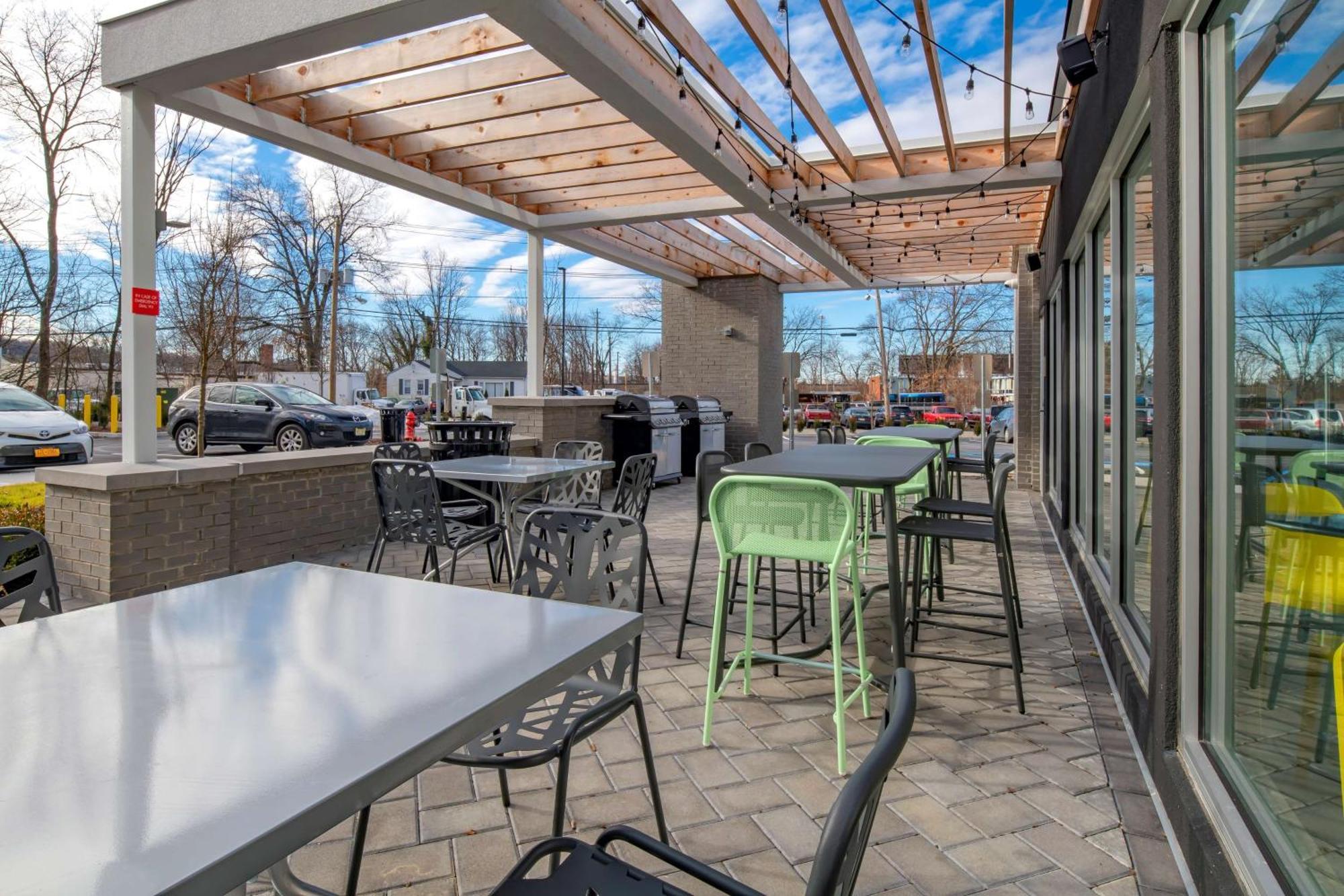 Home2 Suites By Hilton Wayne, Nj Εξωτερικό φωτογραφία
